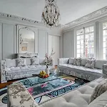 213 M2 Prestige Eiffel Signature *
