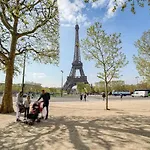 213 M2 Prestige Eiffel Signature *