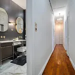 213 M2 Prestige Eiffel Signature * Paris