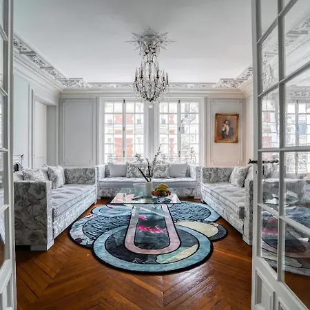 213 M2 Prestige Eiffel Signature