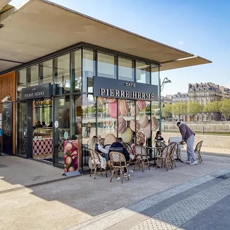 213 M2 Prestige Eiffel Signature Paris