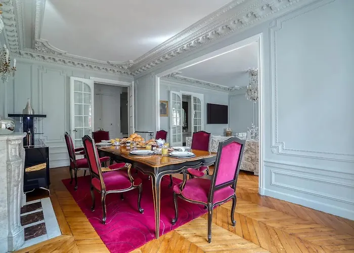 Daire 213 M2 Prestige Eiffel Signature Paris