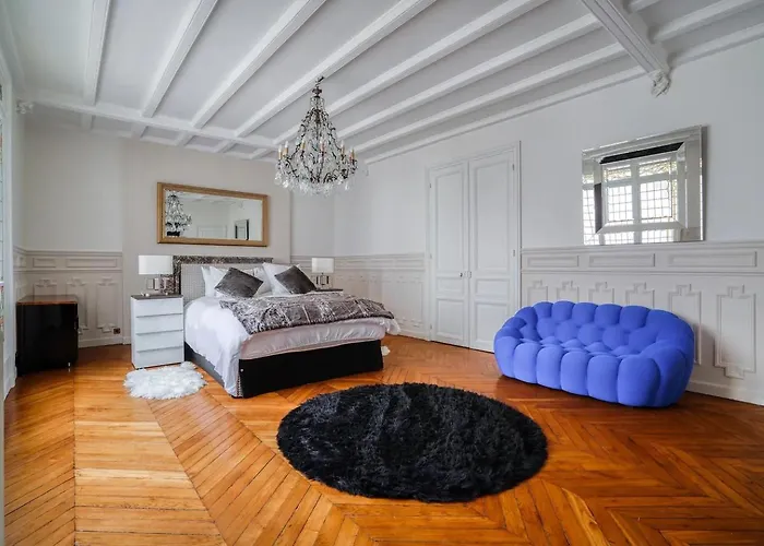 213 M2 Prestige Eiffel Signature *