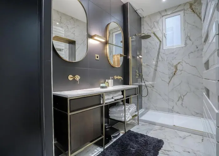 Daire 213 M2 Prestige Eiffel Signature Paris