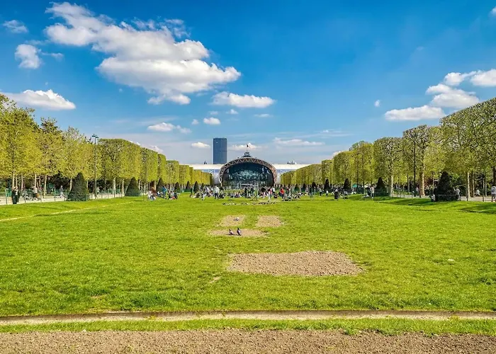 213 M2 Prestige Eiffel Signature