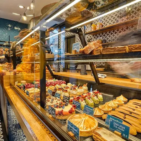 213 M2 Prestige Eiffel Signature