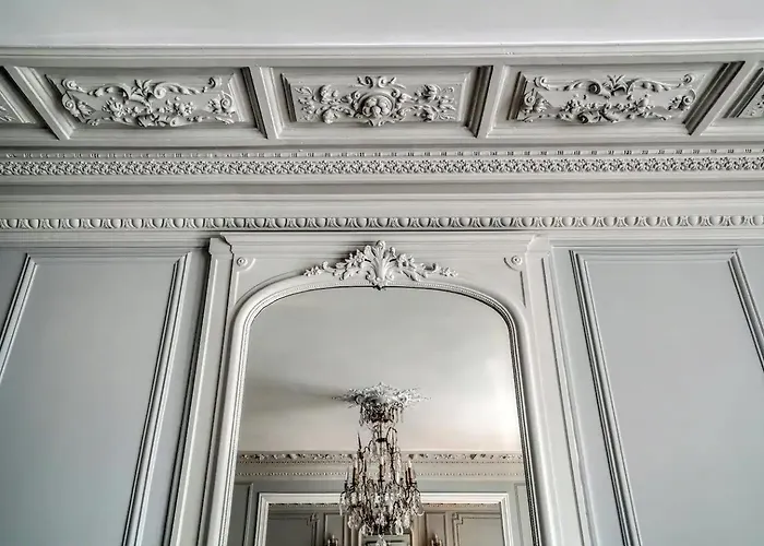 213 M2 Prestige Eiffel Signature Appartement
